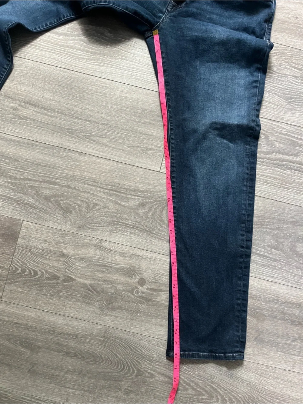 Mavi Medium Wash Straight Leg Denim Classic Preppy Blue Jeans Size 34” X 32”